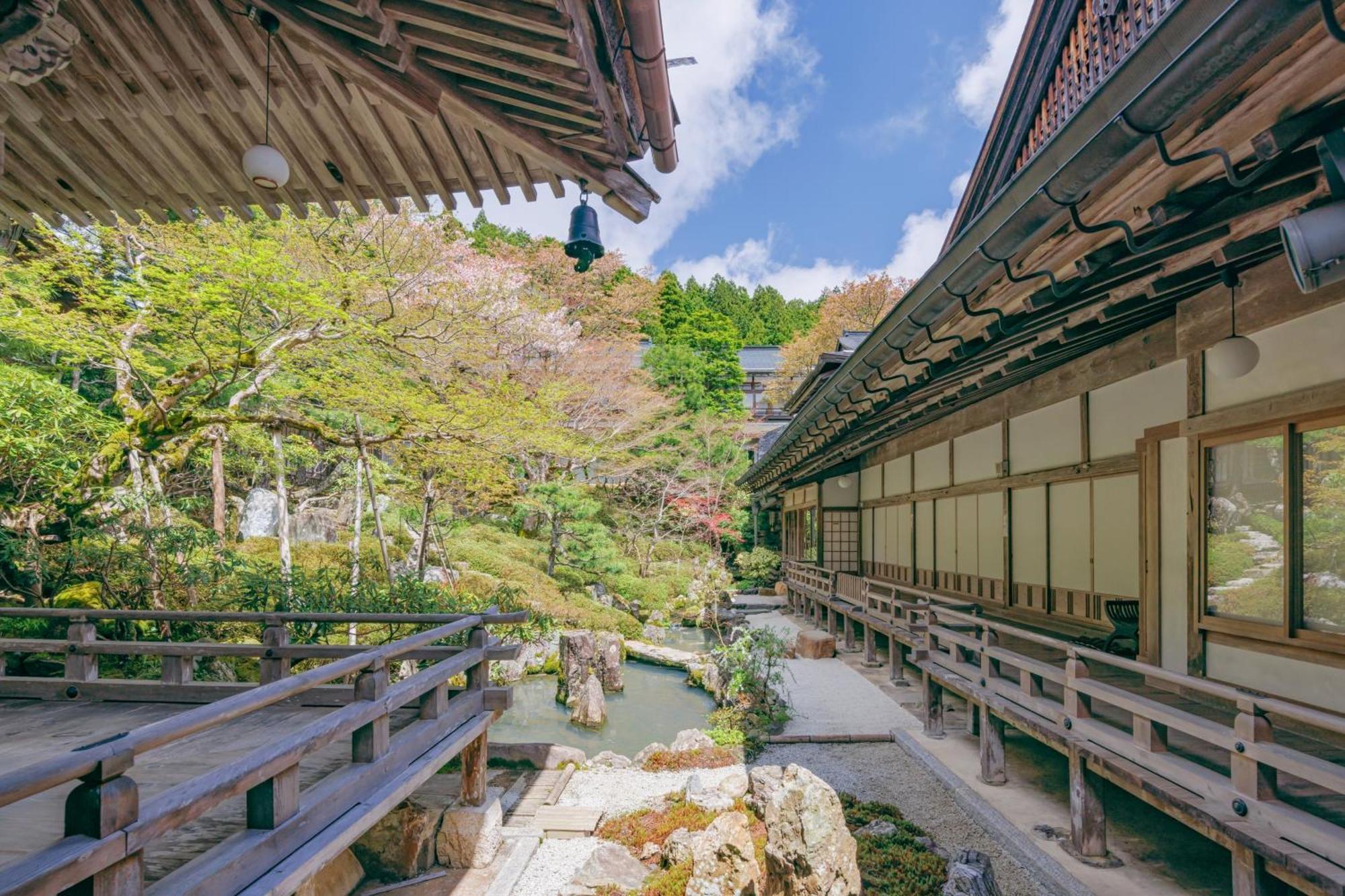 Отель Koyasan Sanadabo Rengejoin Экстерьер фото